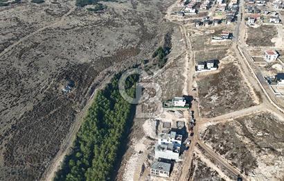 Menemen Seyrek Villakent'te 796 m2 Satılık Arsa