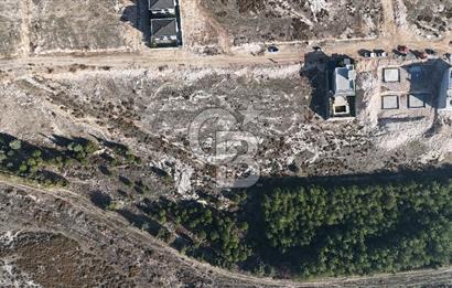 Menemen Seyrek Villakent'te 796 m2 Satılık Arsa