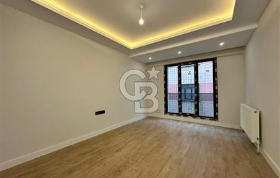 ZEYTİNBURNU VELİEFENDİ'DE SATILIK MERKEZİ KONUMDA 2+1 70M² DAİRE