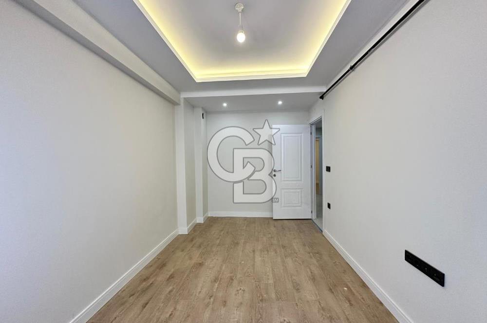ZEYTİNBURNU VELİEFENDİ'DE SATILIK MERKEZİ KONUMDA 2+1 70M² DAİRE