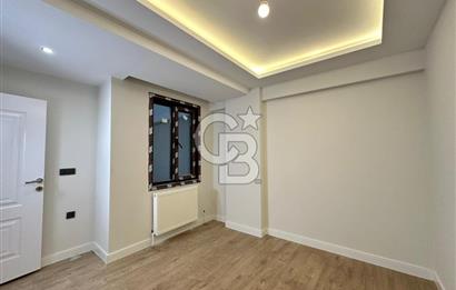 ZEYTİNBURNU VELİEFENDİ'DE SATILIK MERKEZİ KONUMDA 2+1 70M² DAİRE