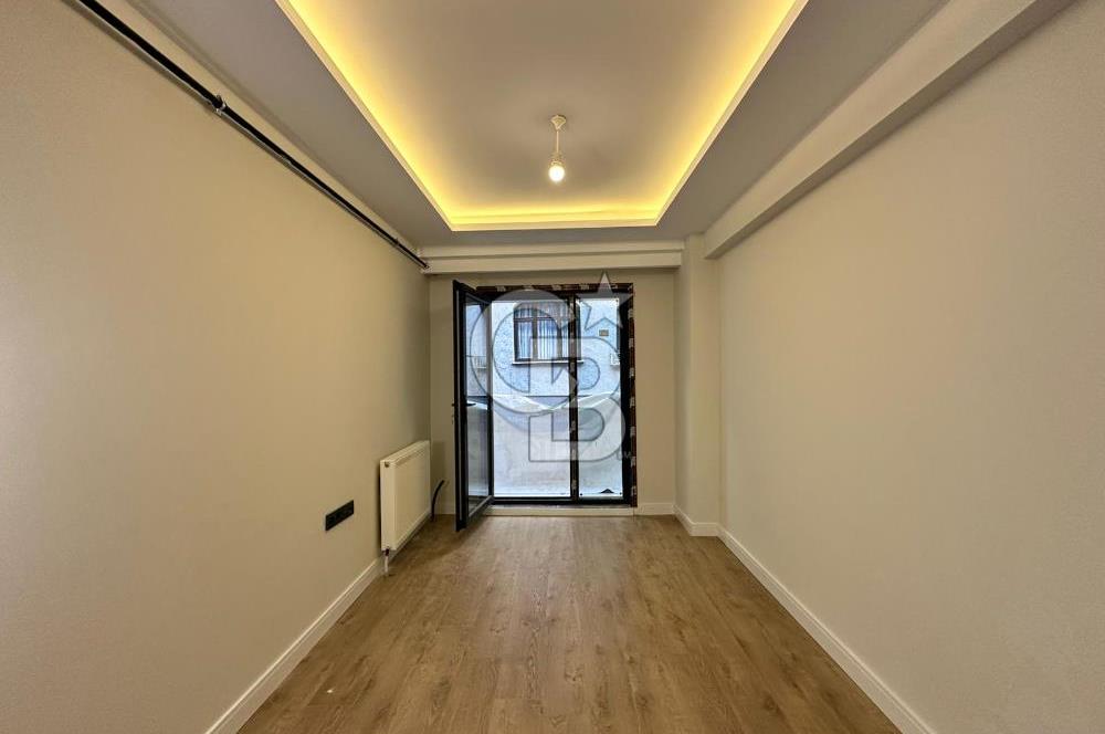 ZEYTİNBURNU VELİEFENDİ'DE SATILIK MERKEZİ KONUMDA 2+1 70M² DAİRE
