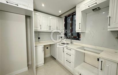 ZEYTİNBURNU VELİEFENDİ'DE SATILIK MERKEZİ KONUMDA 2+1 70M² DAİRE