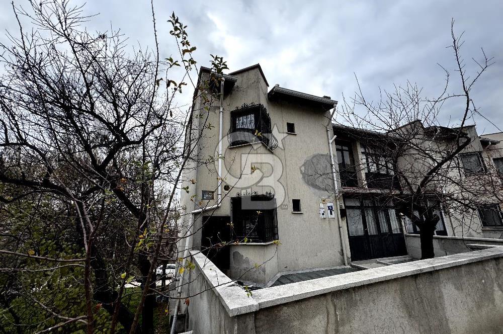 MOBİLYACILAR SİTESİNDE 5+3 SATILIK KÖŞE MÜSTAKİL TRİPLEKS!!!