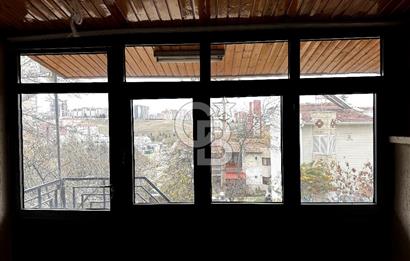 MOBİLYACILAR SİTESİNDE 5+3 SATILIK KÖŞE MÜSTAKİL TRİPLEKS!!!