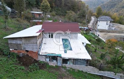 GÖLCÜK SELİMİYE MAHALLESİNDE DENİZ VE DOĞA MANZARALI ÇİFTLİK EVİ.