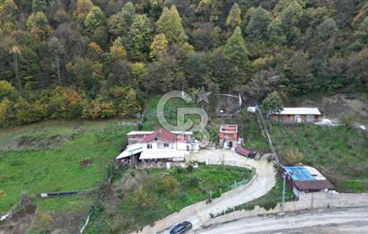 GÖLCÜK SELİMİYE MAHALLESİNDE DENİZ VE DOĞA MANZARALI ÇİFTLİK EVİ.