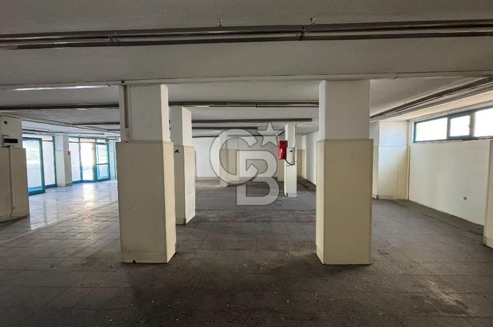 Gıda Çarşısı Yakını Asansörlü  Cadde Üzeri 2 Katlı Dükkan