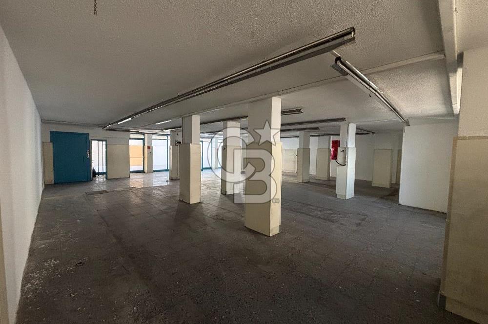 Gıda Çarşısı Yakını Asansörlü  Cadde Üzeri 2 Katlı Dükkan