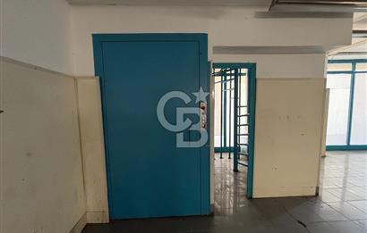 Gıda Çarşısı Yakını Asansörlü  Cadde Üzeri 2 Katlı Dükkan