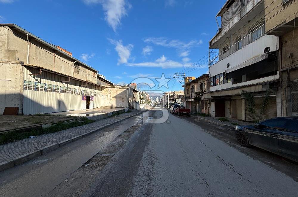 Gıda Çarşısı Yakını Asansörlü  Cadde Üzeri 2 Katlı Dükkan