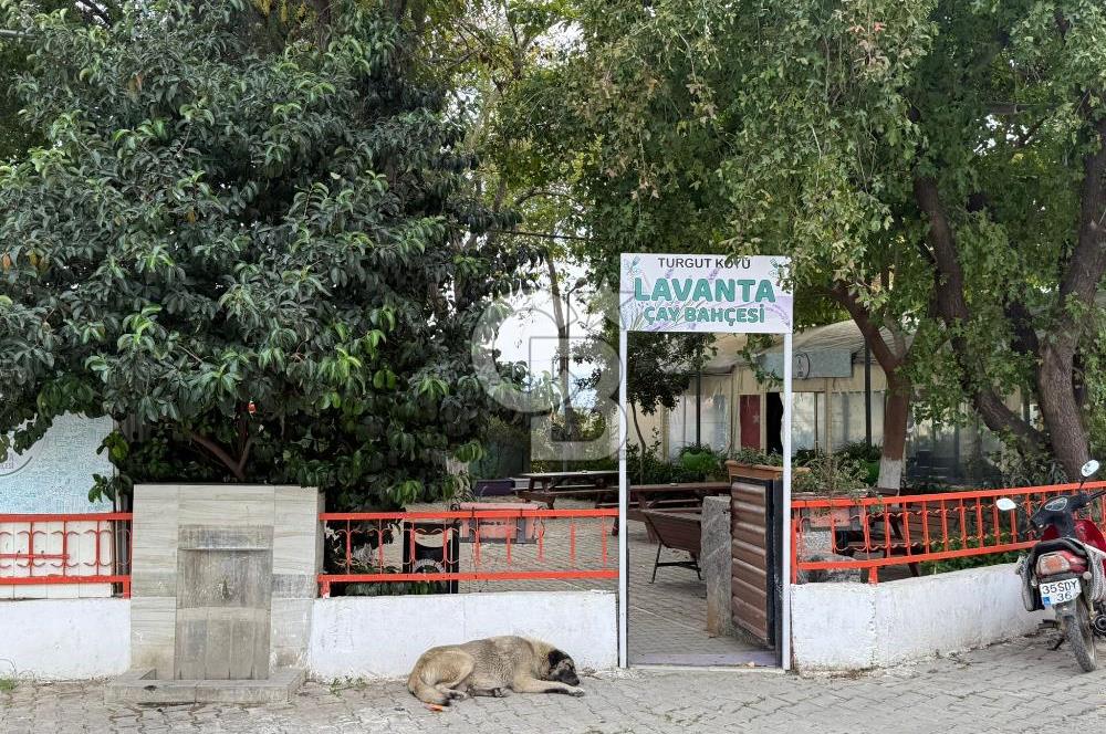 Seferihisar Turgut’da Satılık Köy Evi
