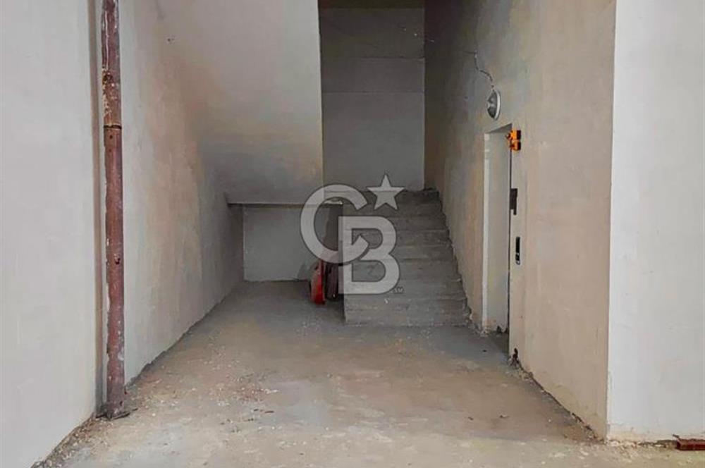 ERYAMAN PORT AVM İÇİNDE 380M2 İŞLEK KONUMDA SATILIK DÜKKAN