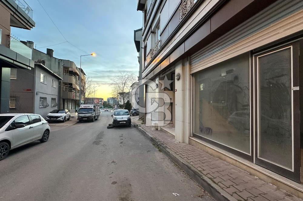 Kemerburgaz Merkezde Satılık Depolu Bahçeli Dükkan