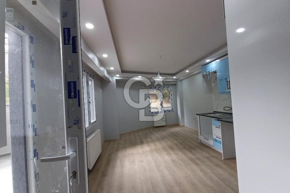 Haznedar Meydanda Sıfır Bina'da Kiralık Bahçe Katı Daire!