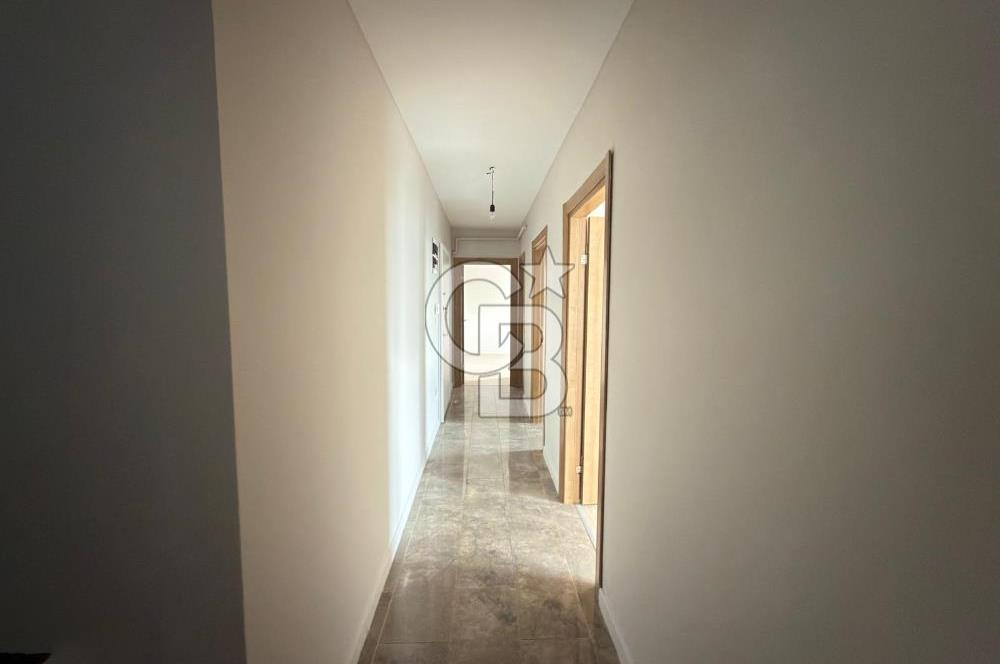 SANCAKTEPE YENİDOĞAN MERKEZ'DE ÖNÜ KAPANMAZ TERASLI SATILIK 4+1