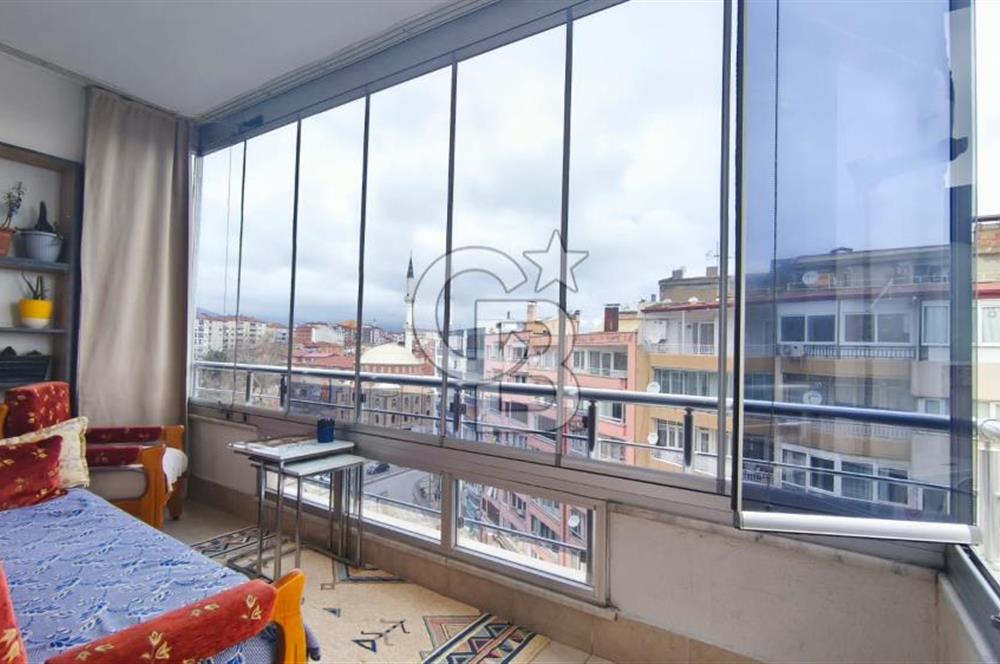 Kuşpınar Mahallesi, Ebeveyn Banyolu Asansörlü 4+1 Satılık Daire