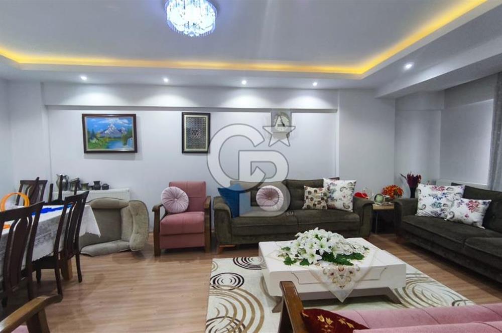 Kuşpınar Mahallesi, Ebeveyn Banyolu Asansörlü 4+1 Satılık Daire