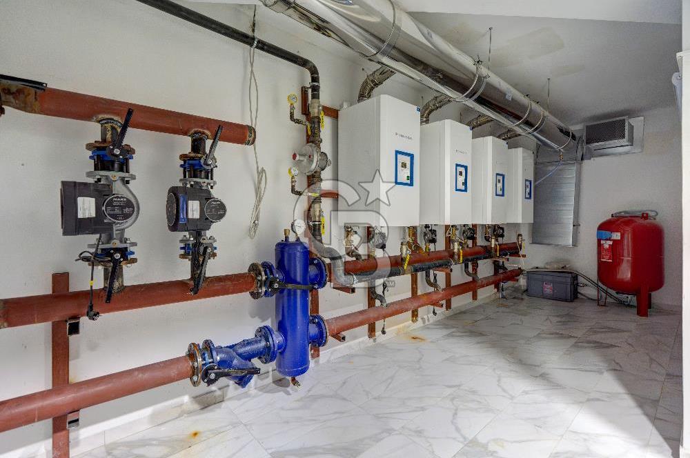 Maltepe Feyzullah Mah. Minibüs Cad Üzeri Satılık Sıfır 2+1 Daire