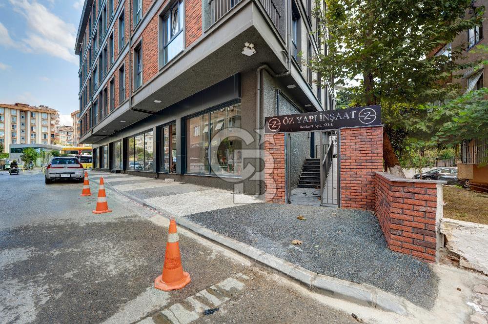 Maltepe Feyzullah Mah. Minibüs Cad Üzeri Satılık Sıfır 2+1 Daire