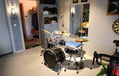 Gerzele Mah. 400 M² Arsa İçinde 3 Katlı Satılık Villa