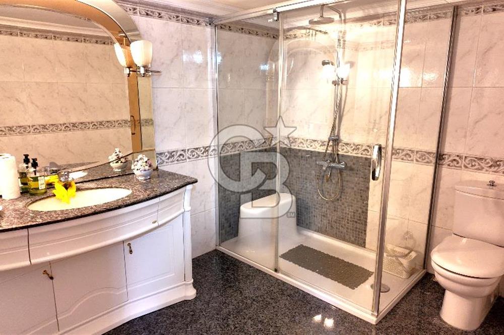 GÜZELYALI SAHİLDE FULL DENİZ MANZARALI SATILIK YALI DAİRESİ