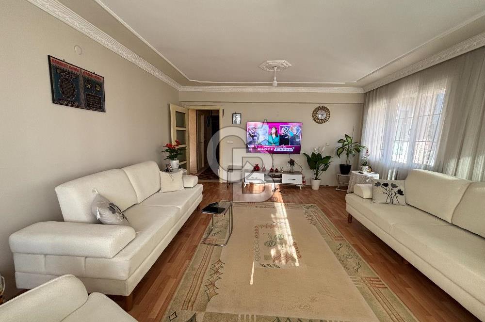 Buca Kozağaç Meydan Cadde Üzeri 3+1 Geniş Daire