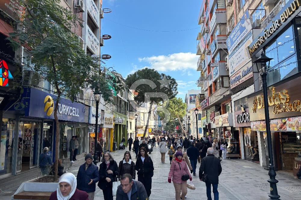 Karşıyaka Donanmacı Mahallesi'nde Projeden Satılık 2+1 Daire