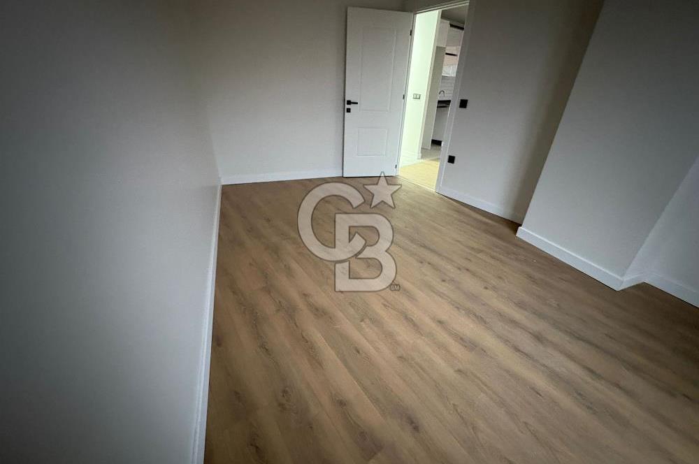 Maltepe Feyzullah Mah. Minibüs Cad Üzeri Satılık Sıfır 2+1 Daire