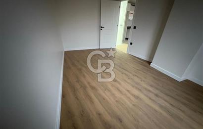 Maltepe Feyzullah Mah. Minibüs Cad Üzeri Satılık Sıfır 2+1 Daire