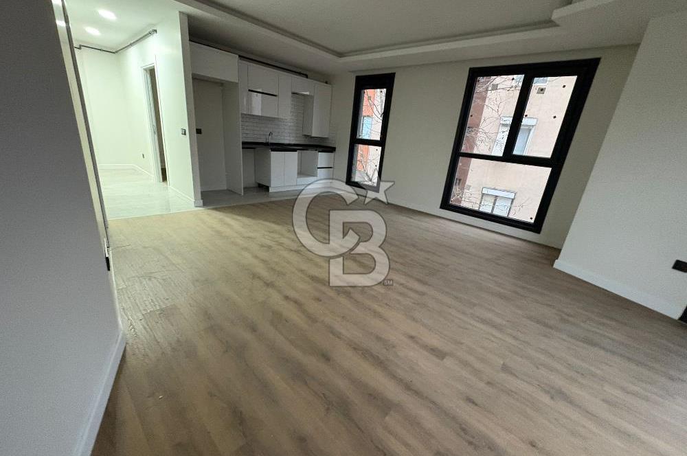 Maltepe Feyzullah Mah. Minibüs Cad Üzeri Satılık Sıfır 2+1 Daire