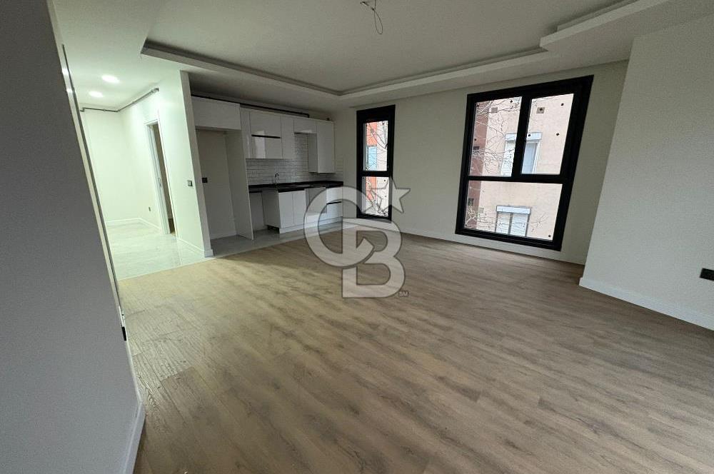 Maltepe Feyzullah Mah. Minibüs Cad Üzeri Satılık Sıfır 2+1 Daire