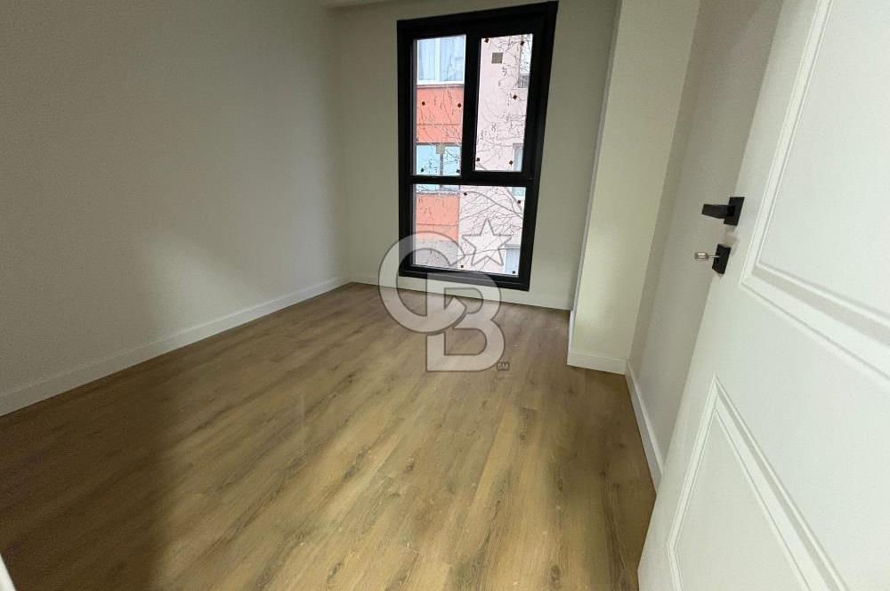 Maltepe Feyzullah Mah. Minibüs Cad Üzeri Satılık Sıfır 2+1 Daire