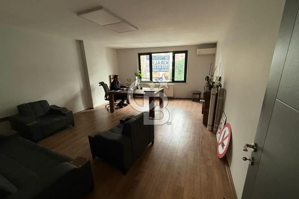 KAYIŞDAĞI CD. ÜZERİNDE PRESTİJLİ BİNADA EŞYALI KİRALIK OFİS