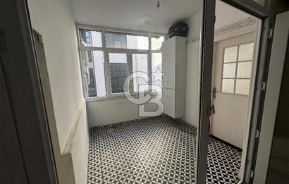 Kağıthane Ortabayır Carrefoursa ÜST Katında Kiralık 2+1 Daire