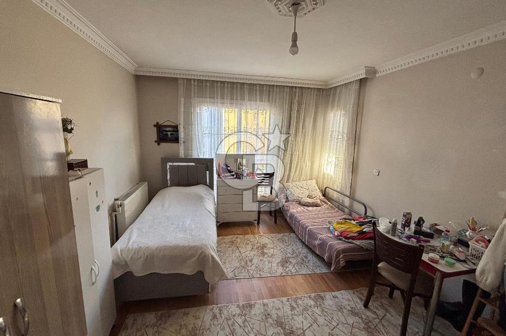 Buca Kozağaç Meydan Cadde Üzeri 3+1 Geniş Daire