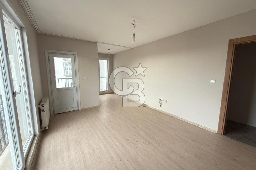 SANCAKTEPE YENİDOĞAN MERKEZ'DE ÖNÜ KAPANMAZ TERASLI SATILIK 4+1