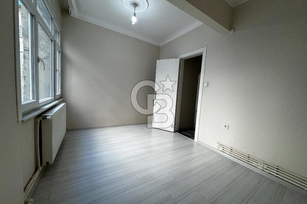 Kağıthane Ortabayır Carrefoursa ÜST Katında Kiralık 2+1 Daire
