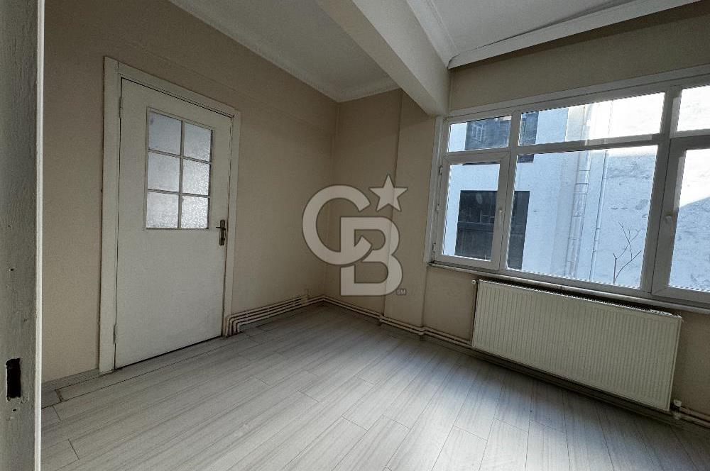 Kağıthane Ortabayır Carrefoursa ÜST Katında Kiralık 2+1 Daire