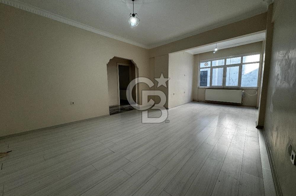 Kağıthane Ortabayır Carrefoursa ÜST Katında Kiralık 2+1 Daire