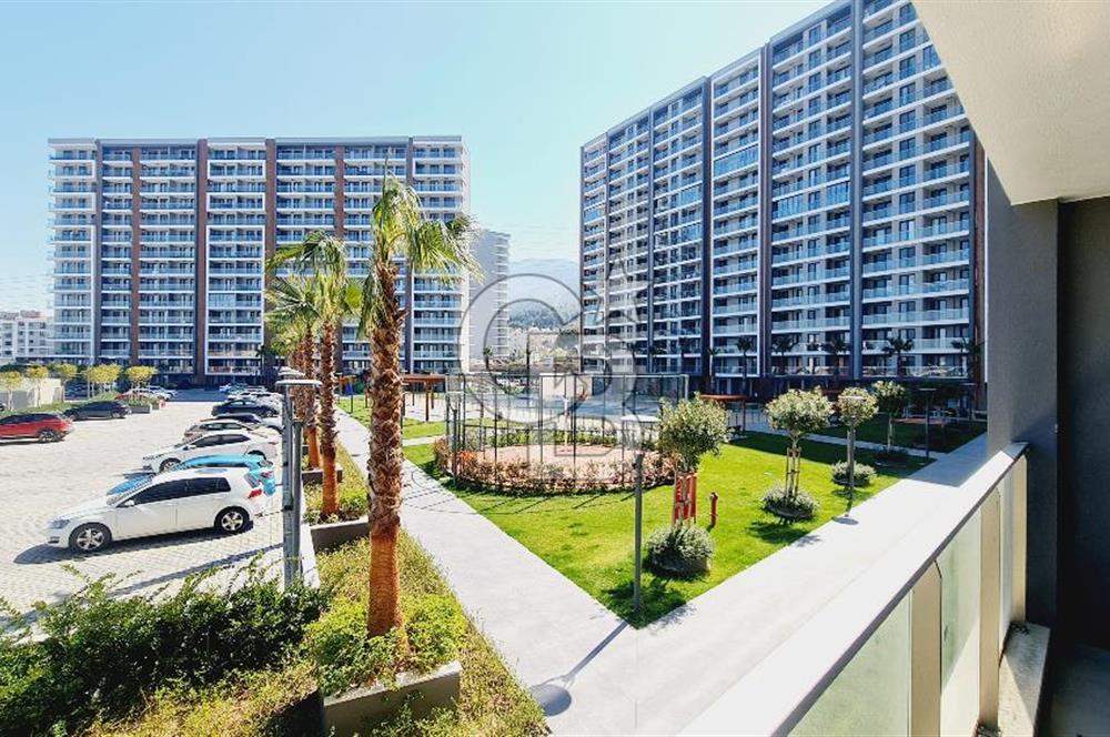 Manisa Meydan Sitesi Havuz Cephe Kiralık 1+1 Daire