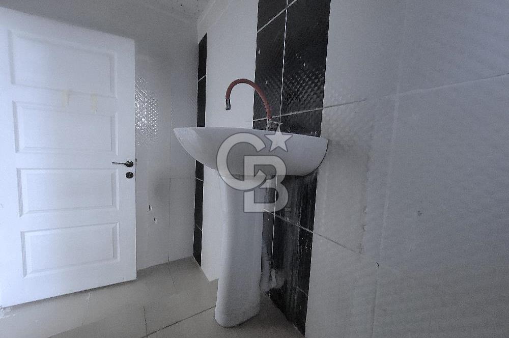 menemen merkezde satılık dükkan