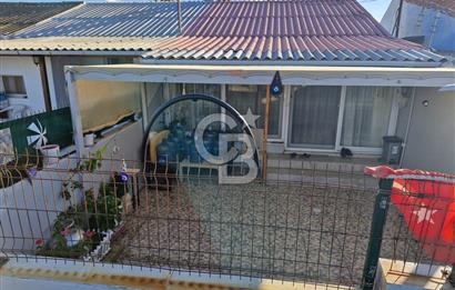 Çeşme Pırlanta Plajına 300 m mesafede müstakil ev