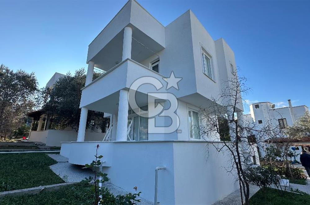 Karaağaç Mesel Sahil Sitesinde Teraslı Tam Müstakil Villa