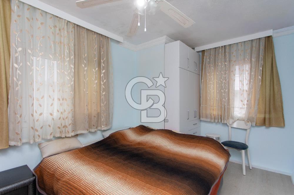 Yenifoça Cumhuriyet Mah. Satılık 4+1 Tripleks Villa