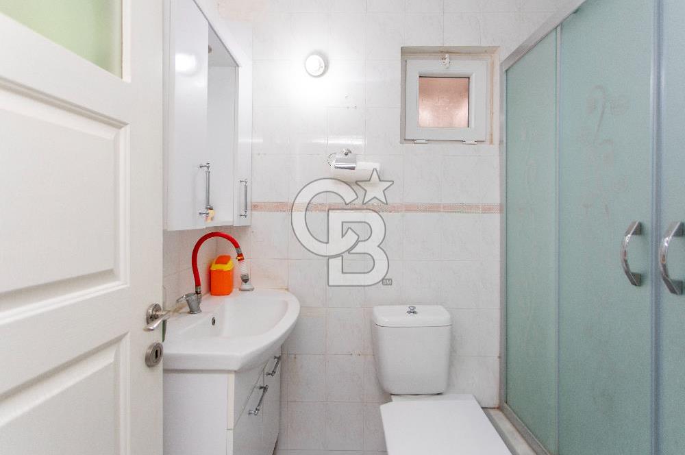 Yenifoça Cumhuriyet Mah. Satılık 4+1 Tripleks Villa