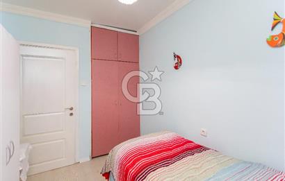 Yenifoça Cumhuriyet Mah. Satılık 4+1 Tripleks Villa