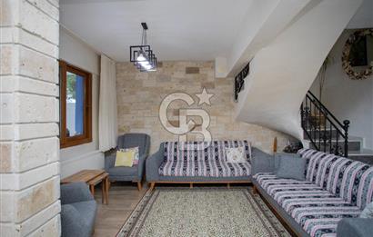 Foça Atatürk Mah. Satılık 3+1 Deniz Manzaralı Dublex