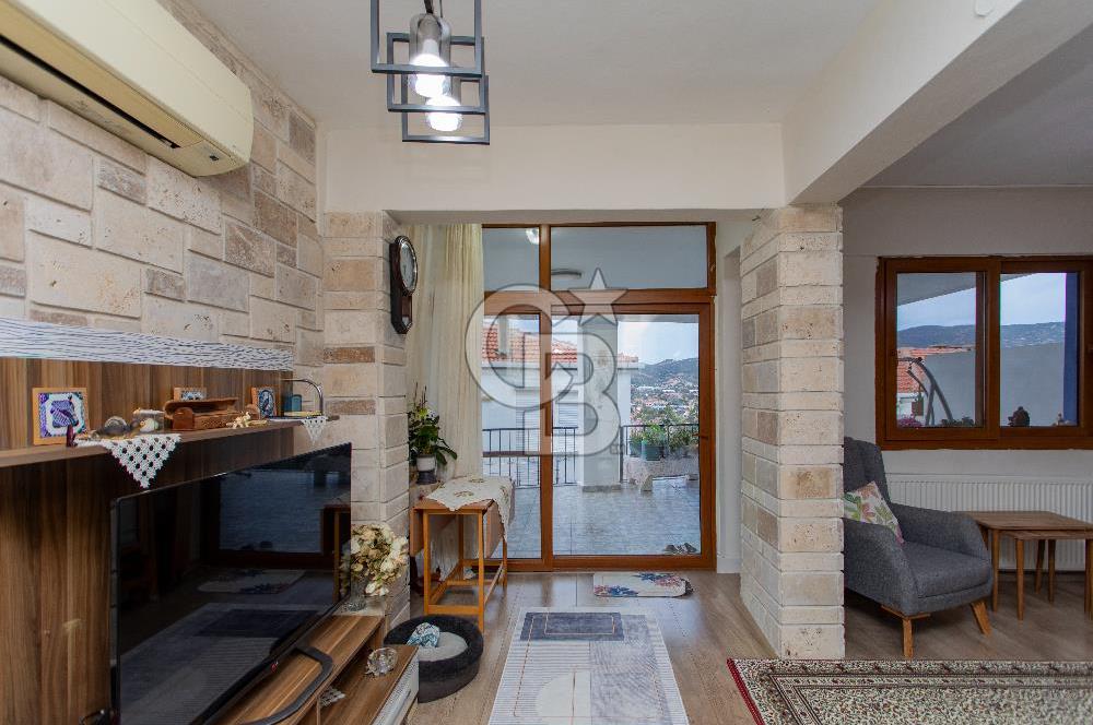 Foça Atatürk Mah. Satılık 3+1 Deniz Manzaralı Dublex