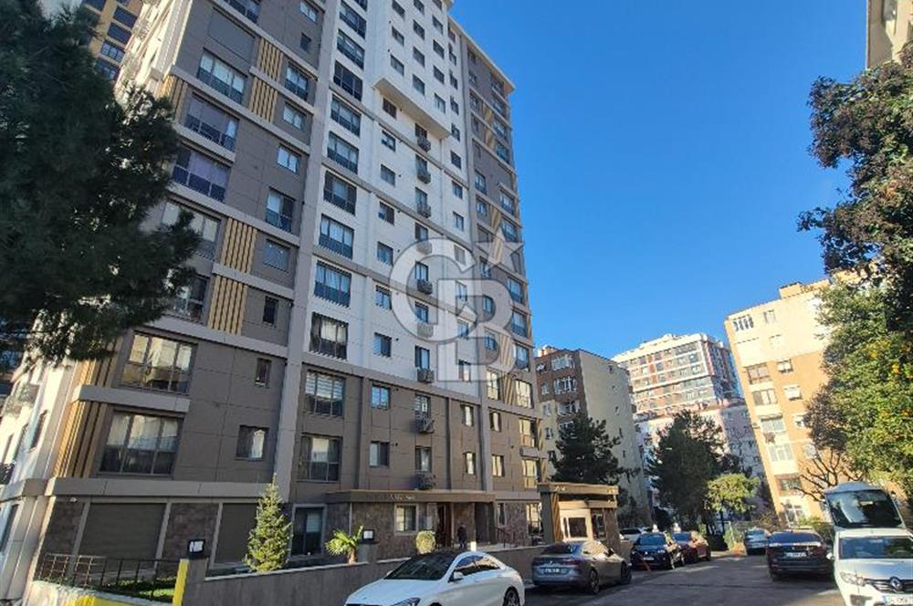 KOZYATAĞI'NDA 1+1 EŞYALI OTOPARKLI METRO MİNÜBÜS CADDE ULAŞIMLI